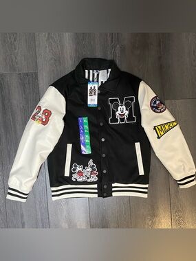 Disney Adult Unisex Mickey Mouse Black/White Varsity Jacket Women’s XL Men’s L